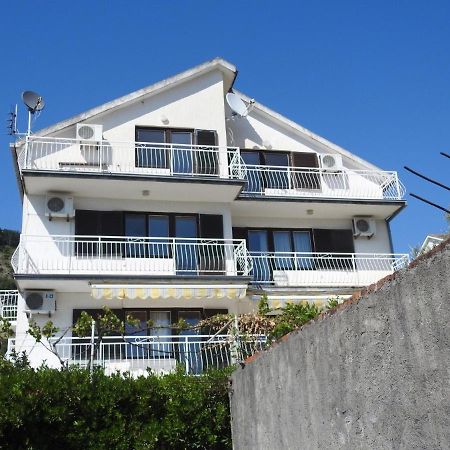Madam Svetlana Acomodação com café da manhã Tivat Exterior foto